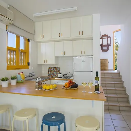Dandelion Villa *
